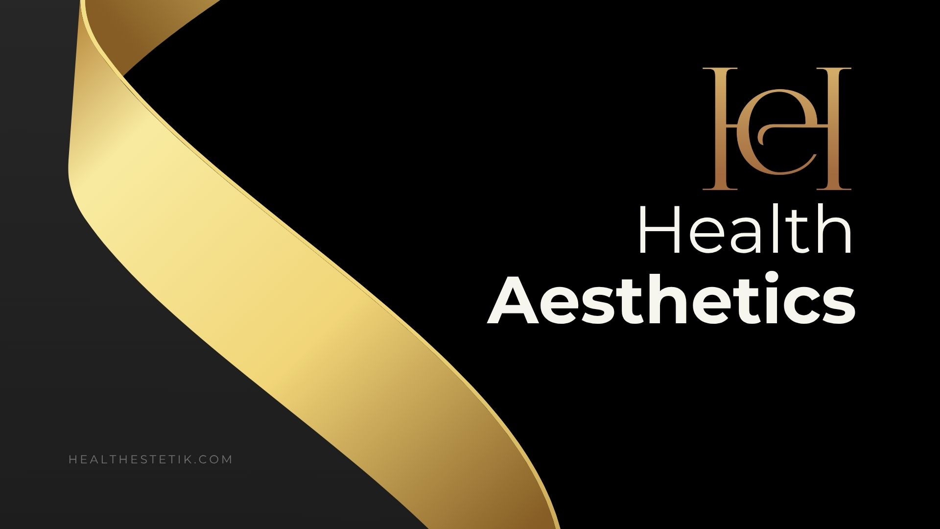 Patient smiling with defined jawline after double chin liposuction